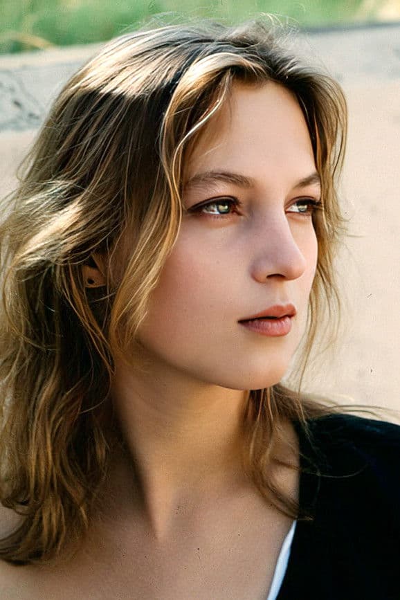 Ann-Gisel Glass profile