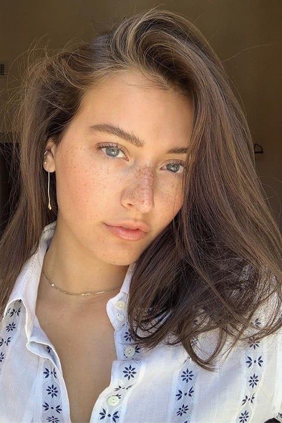 Jessica Clements profile