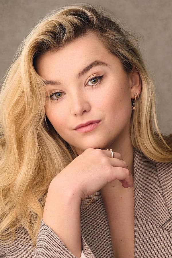 Georgie Banks profile