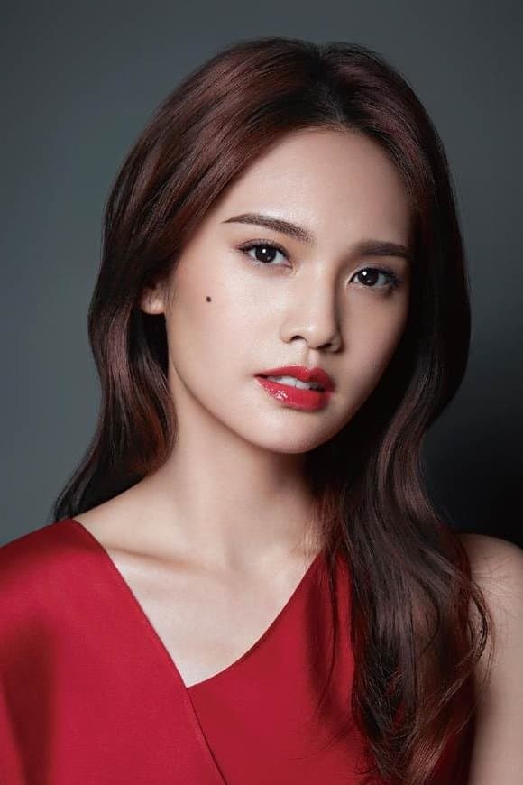 Rainie Yang profile