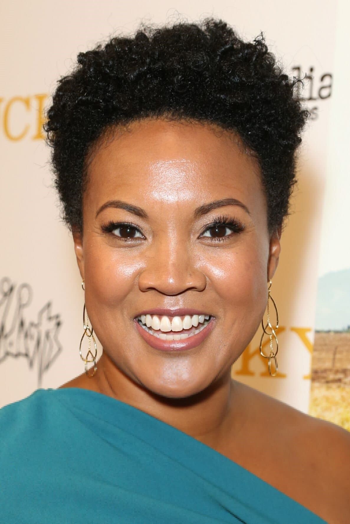 Yvonne Huff Lee profile