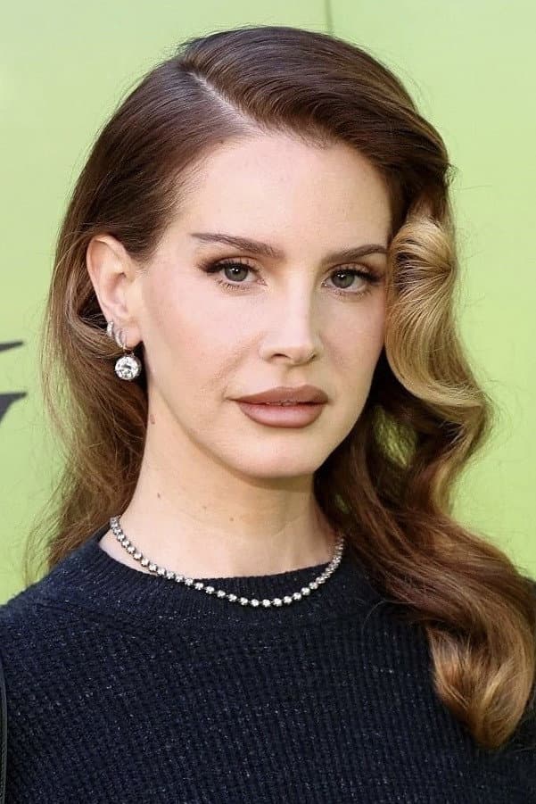 Lana Del Rey profile