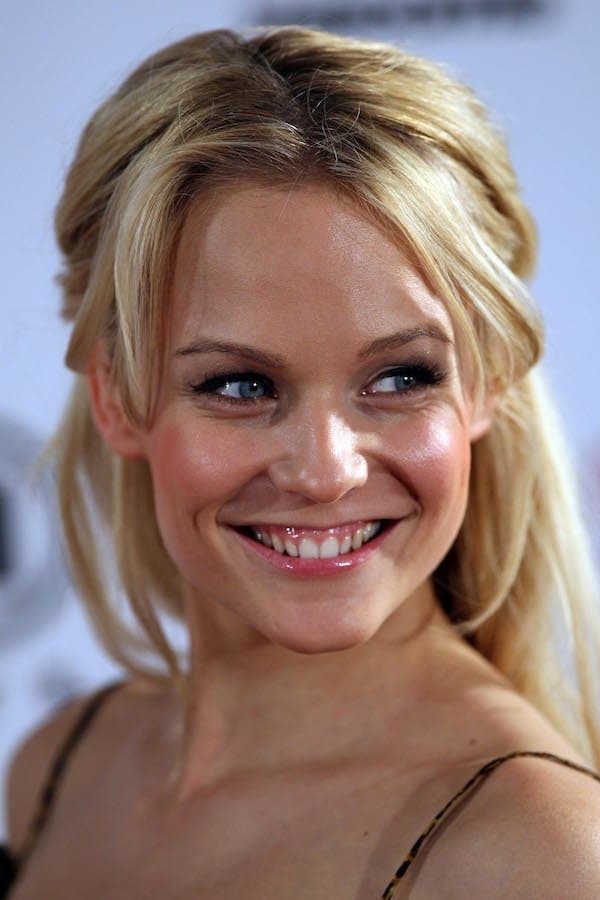 Mirjam Weichselbraun profile