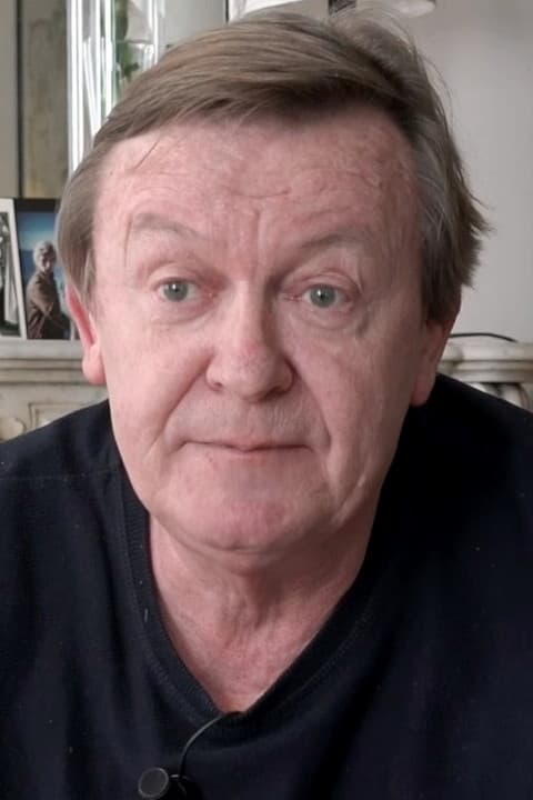 Jean Echenoz profile