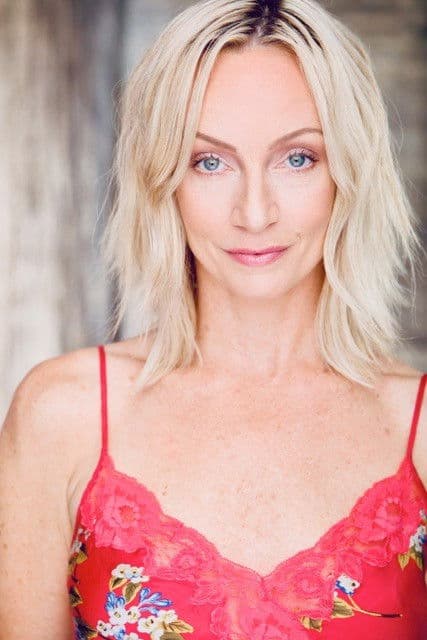 Melanie Lewis-Yribar profile