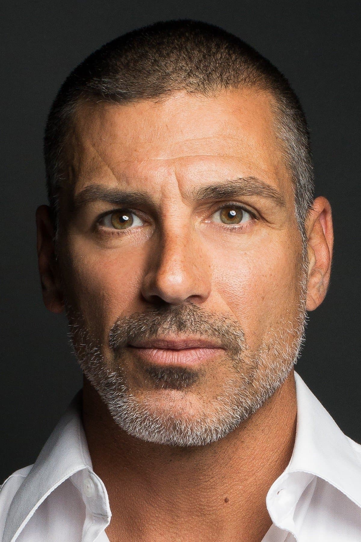 Eric Etebari profile