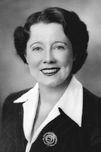 Elsa Chauvel profile