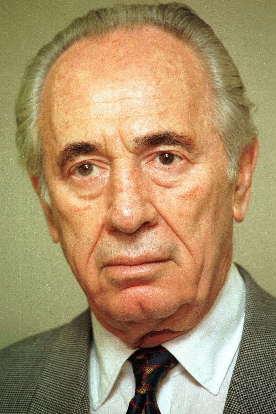 Shimon Peres profile