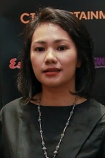 Tia Hasibuan profile
