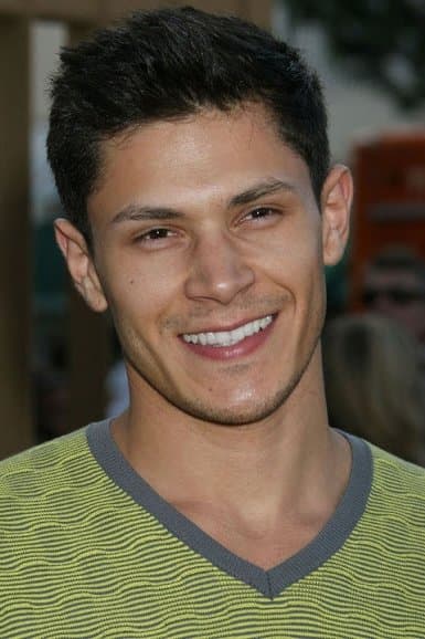 Alex Meraz profile