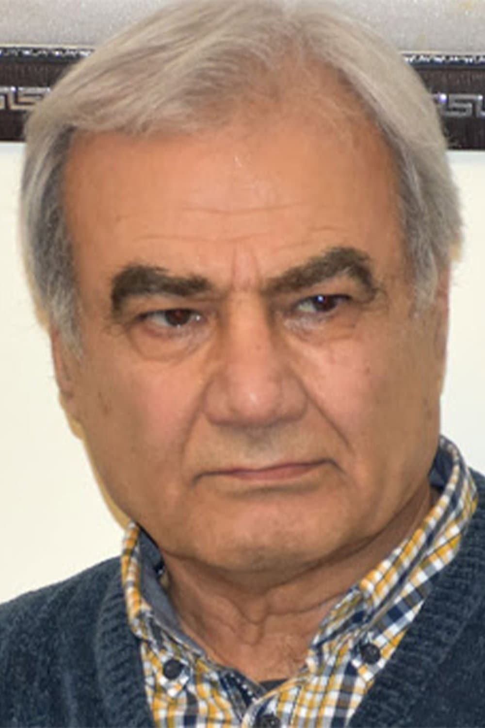 Hossein Zandbaf profile
