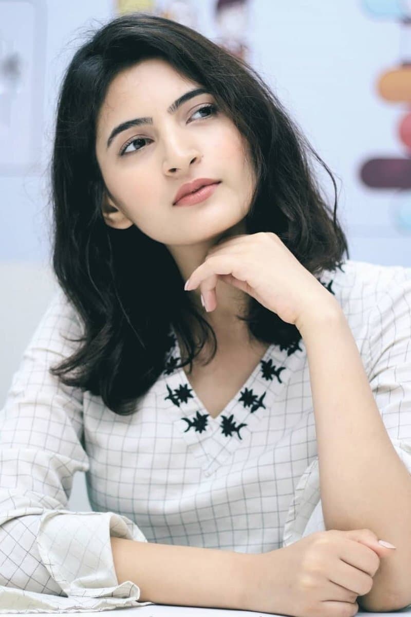 Shivani Raghuvanshi profile