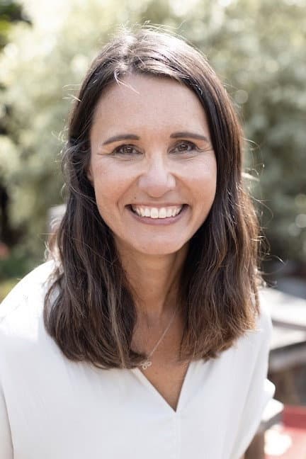 Jennifer Pelling profile