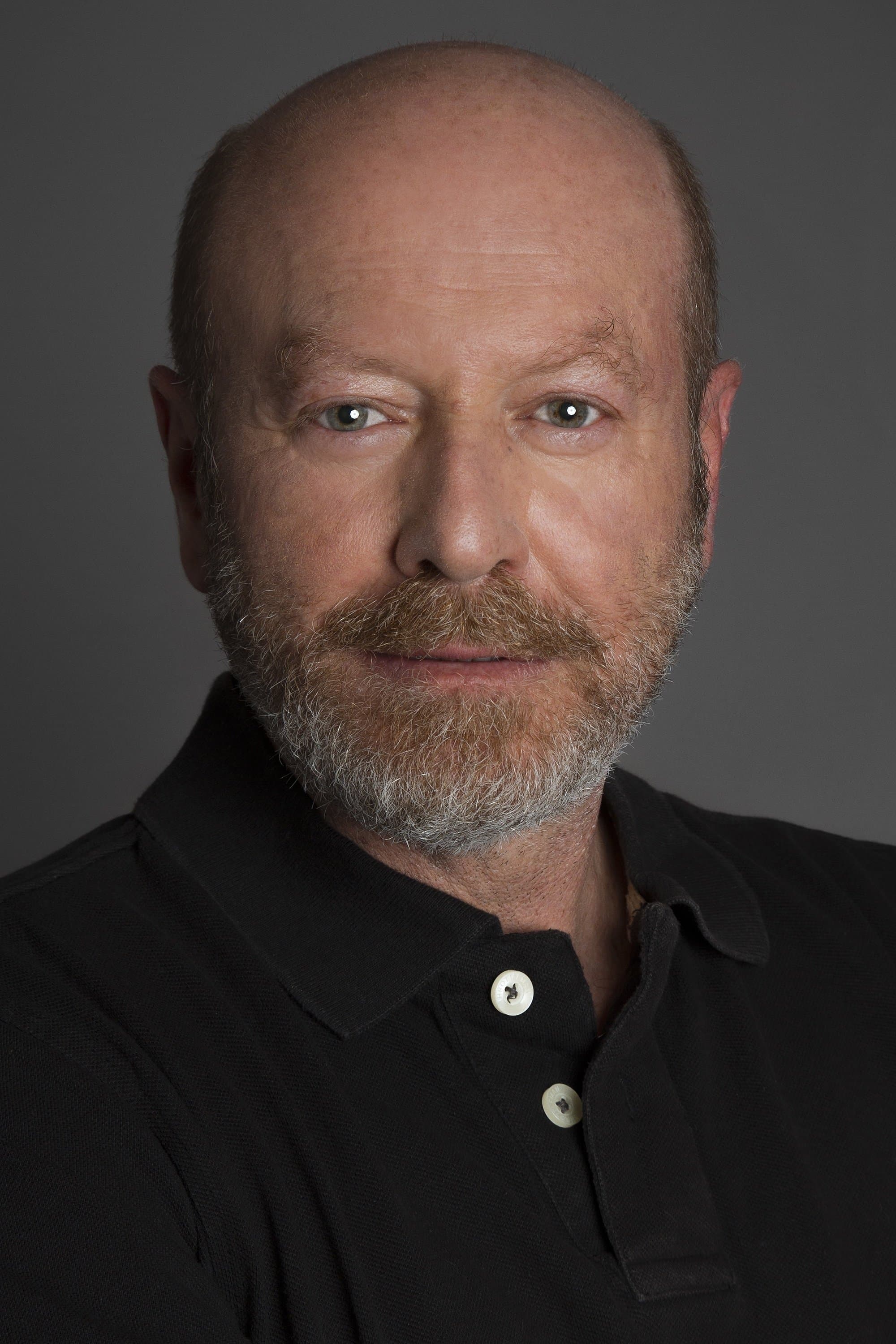 Luís Esparteiro profile