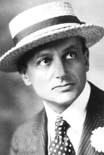 Macey Harlam profile