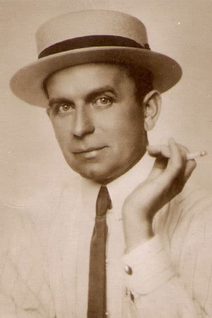 Viggo Larsen profile