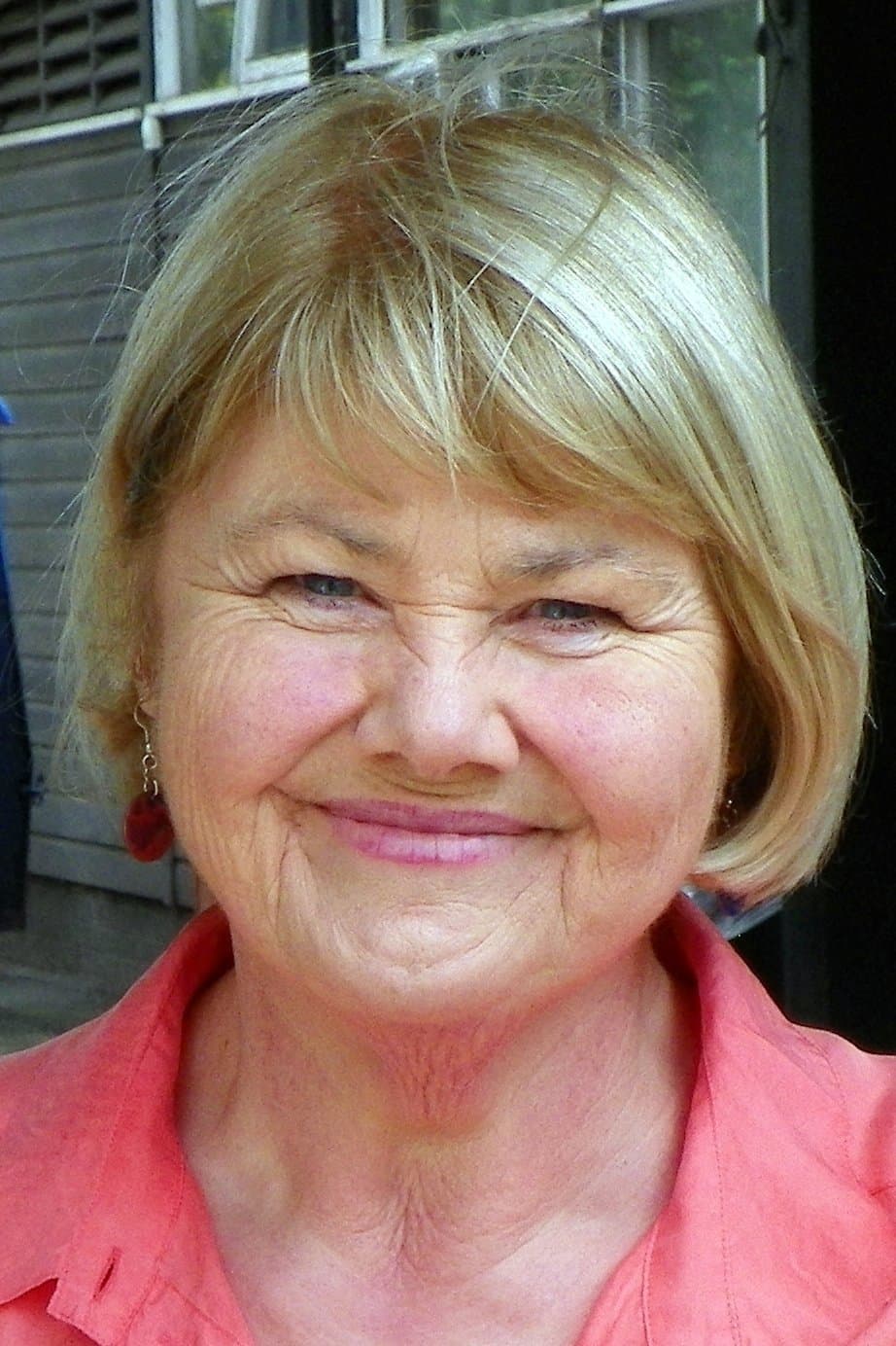 Annette Badland profile