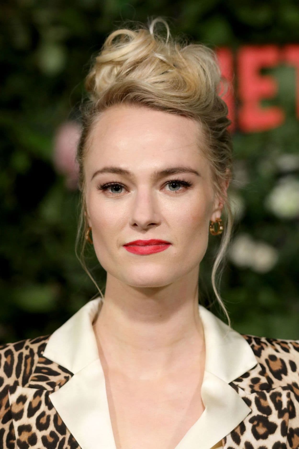 Jessica Madsen profile