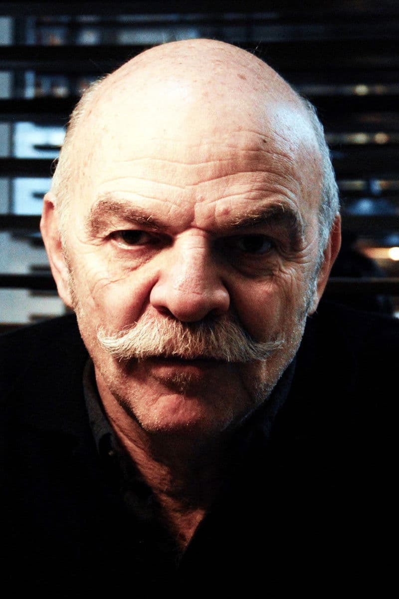 Martín Caparrós profile