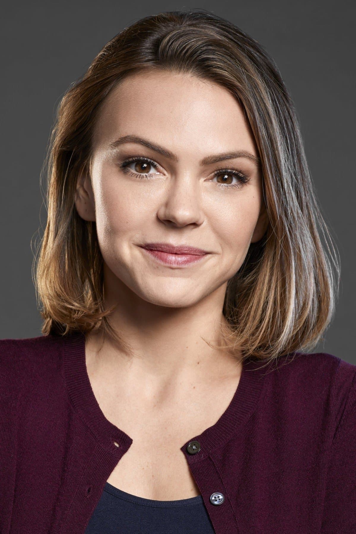 Aimee Teegarden profile