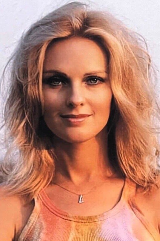 Angel Tompkins profile