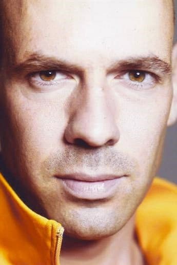 Emile Minnie profile