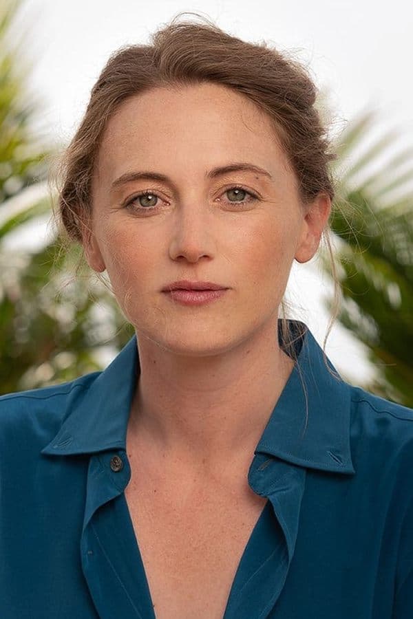 Julie Lecoustre profile