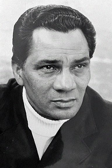 Enrique Lucero profile