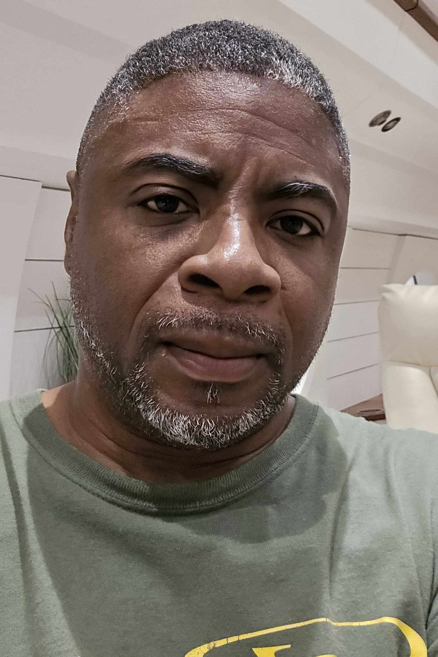 Robert L. Parker III profile