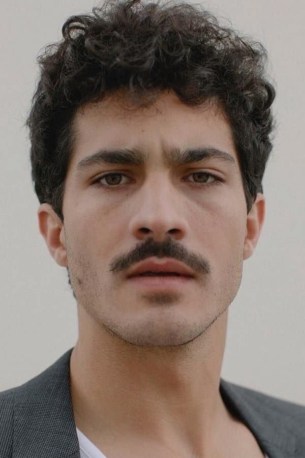 Chino Darín profile