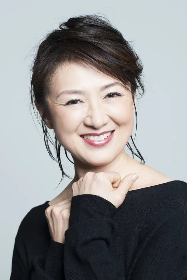 Mariko Akama profile