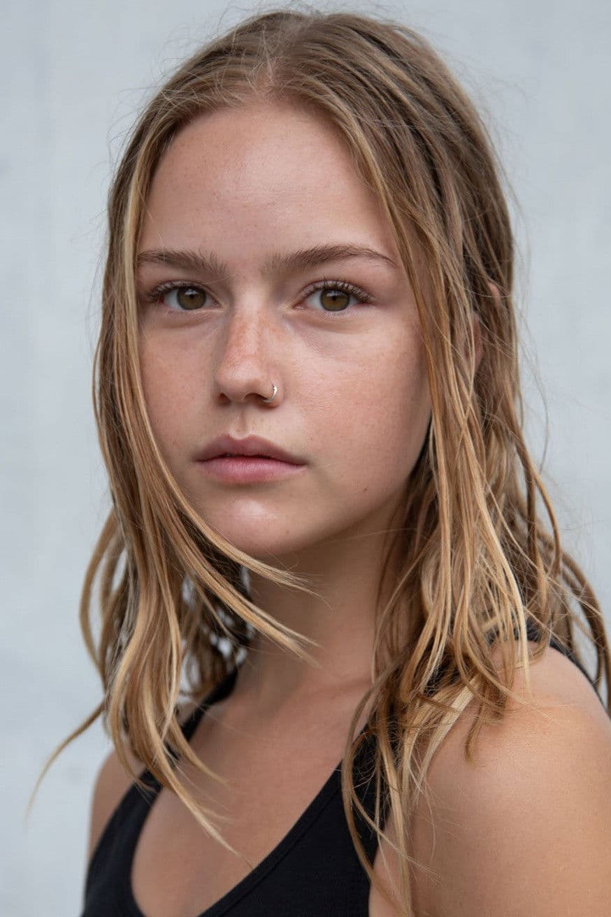 Amélie Hoeferle profile