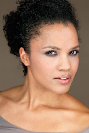 Kari Nicolle profile