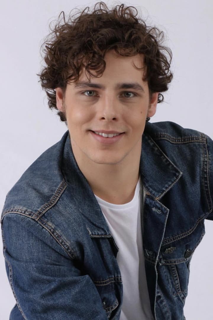 Daniel Simioni profile