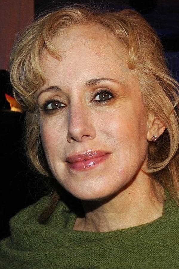 Elana Krausz profile