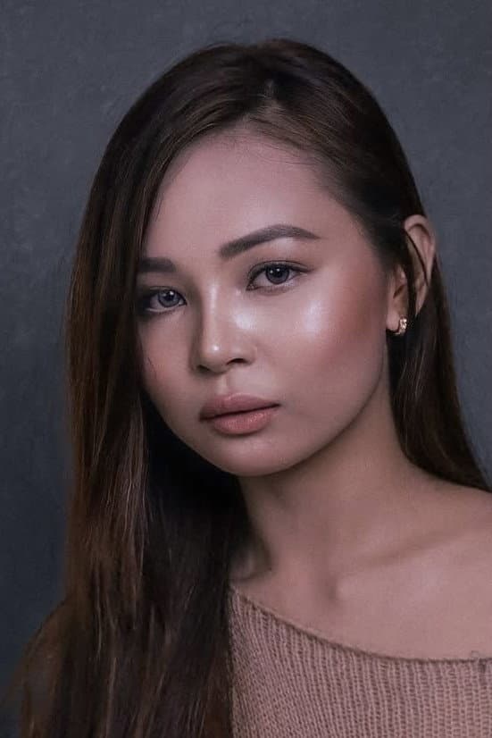 Adriana Roces profile