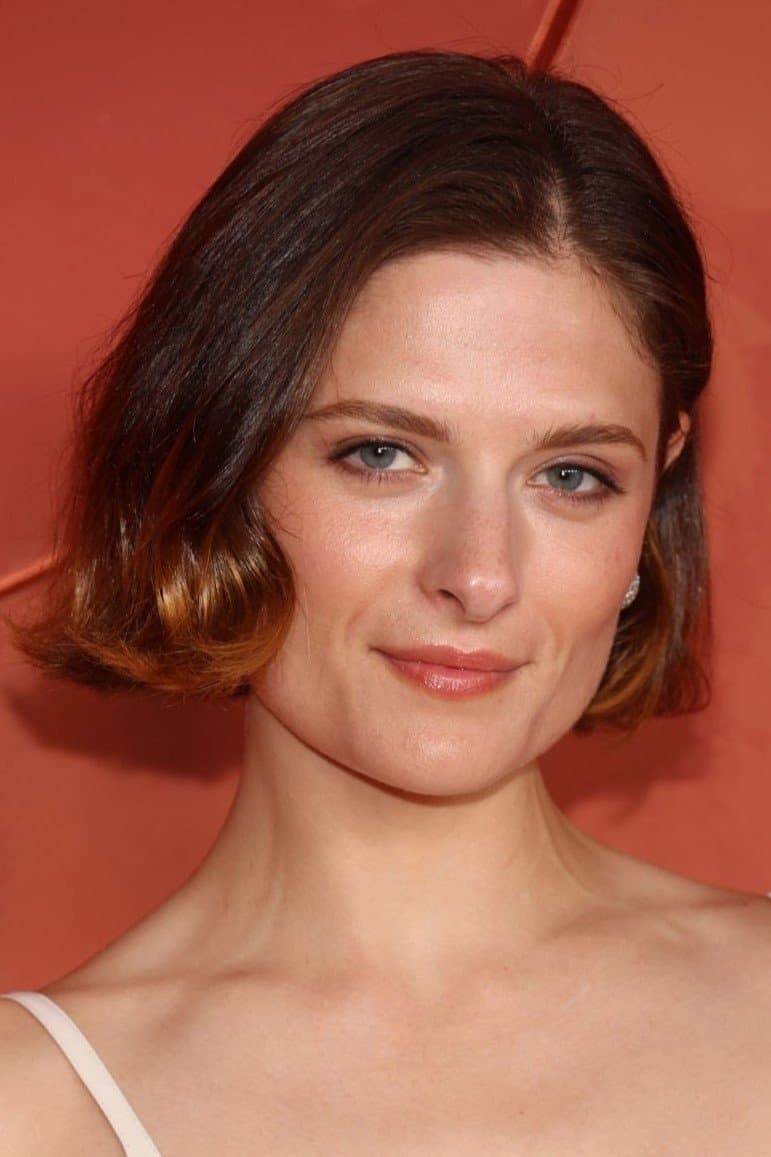 Louisa Jacobson profile