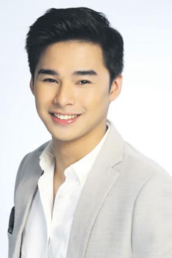 McCoy De Leon profile