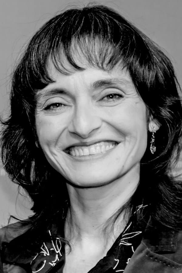 Çagla Zencirci profile