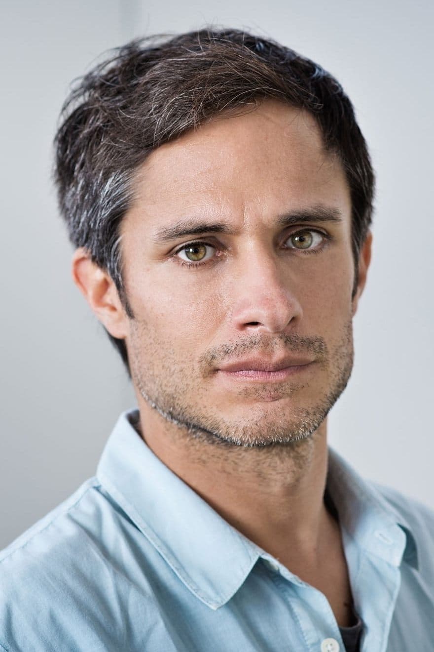 Gael García Bernal profile