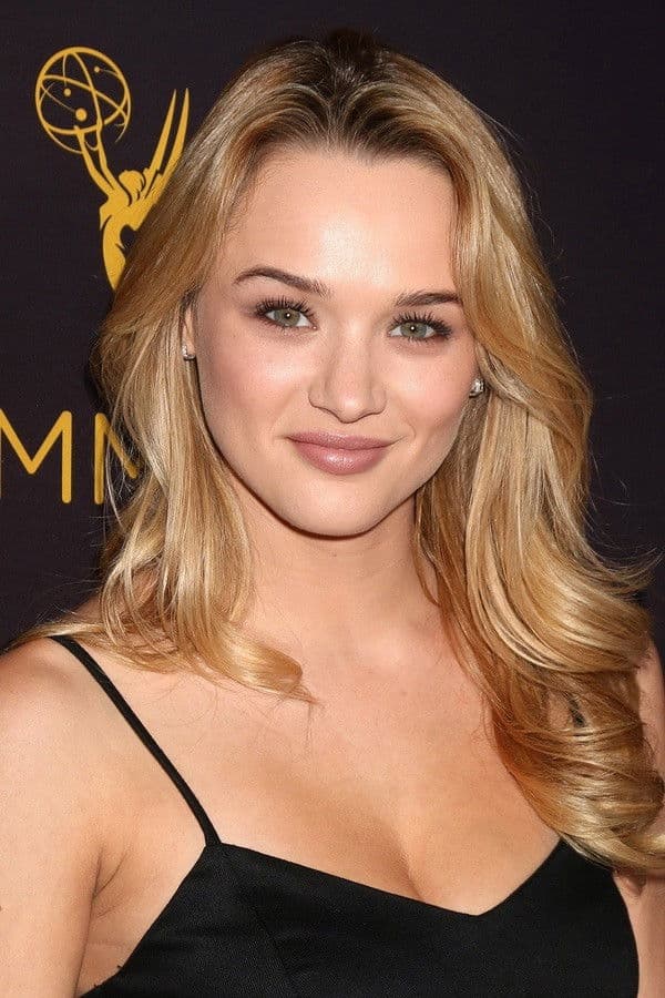 Hunter King profile
