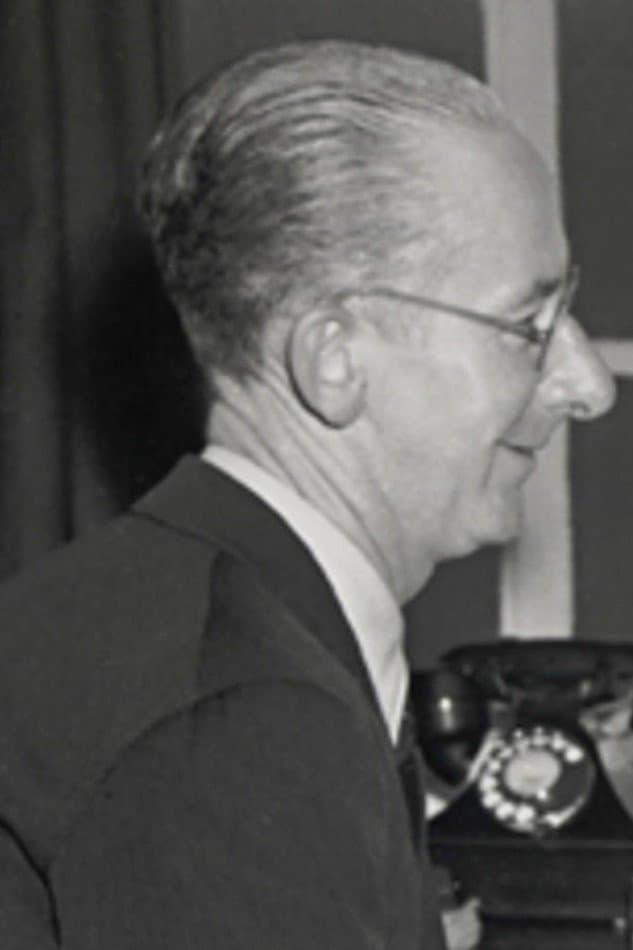 Angus MacPhail profile