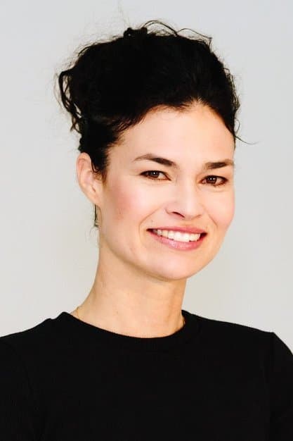 Danielle Renfrew Behrens profile