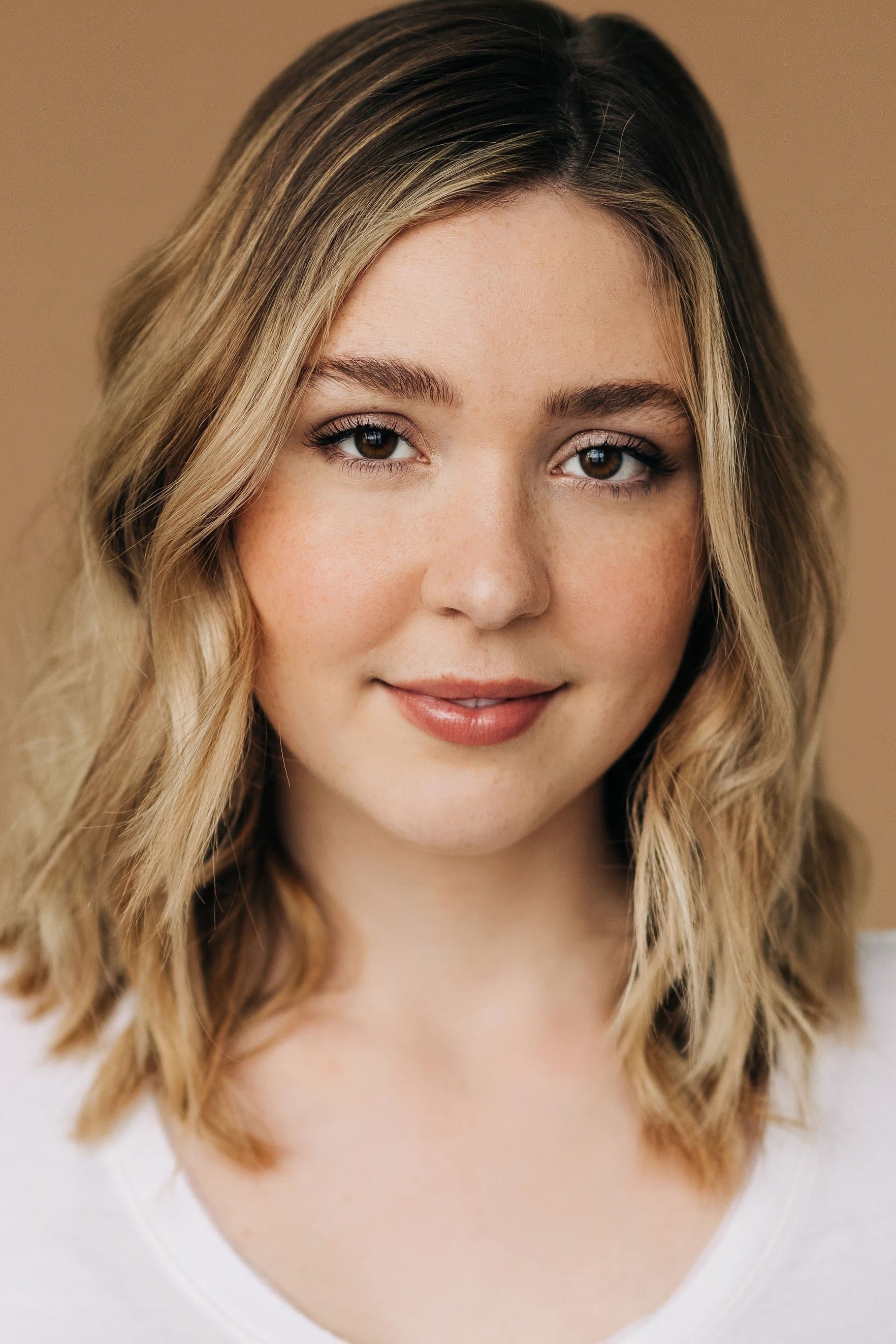 Cozi Zuehlsdorff profile