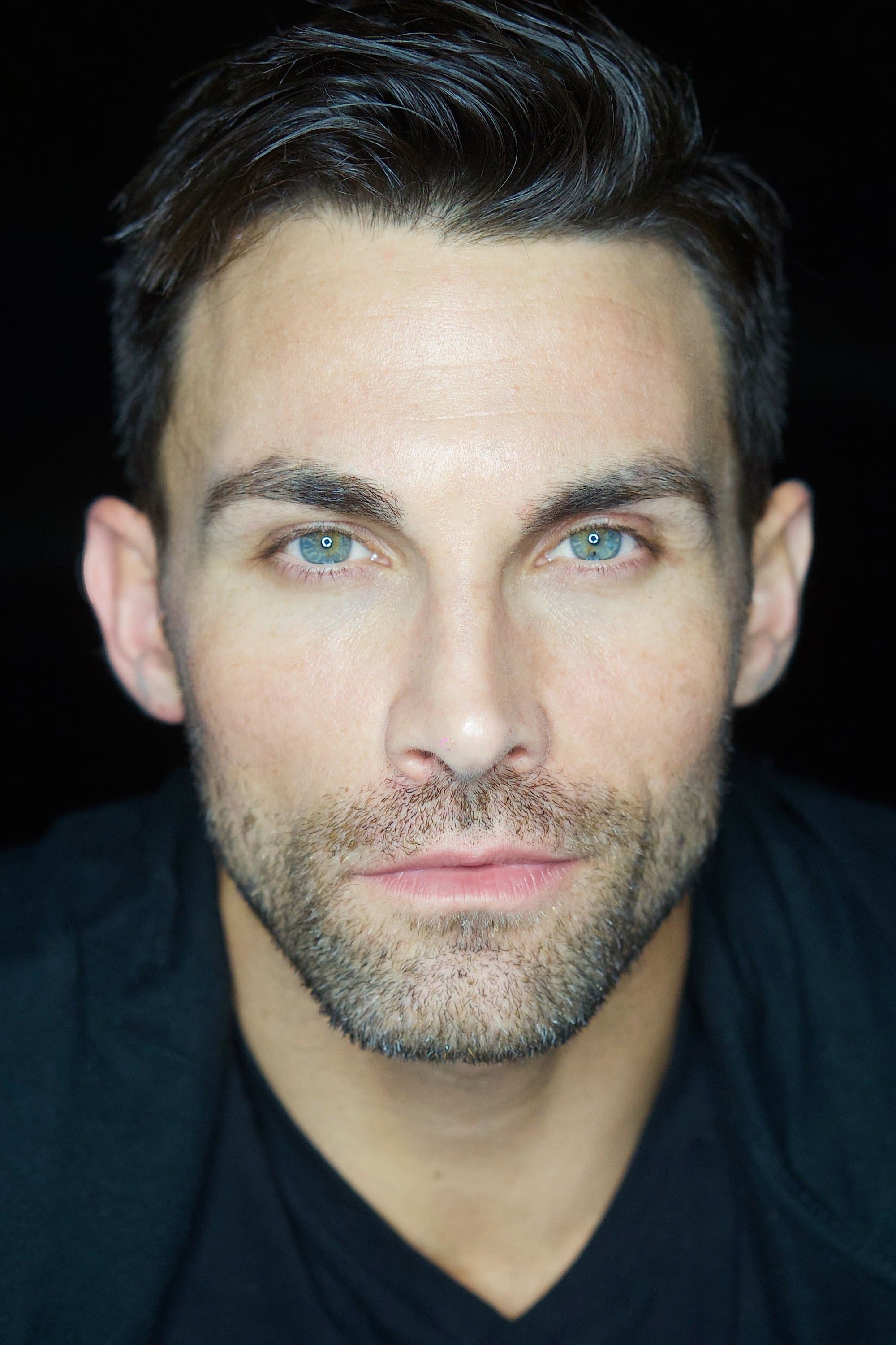 Erik Fellows profile