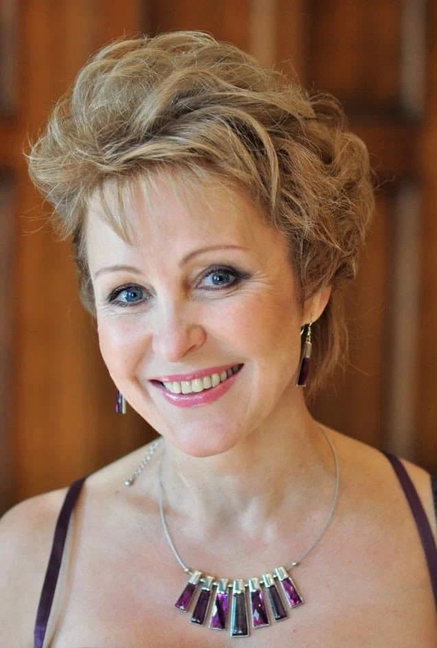 Elena Borzova profile