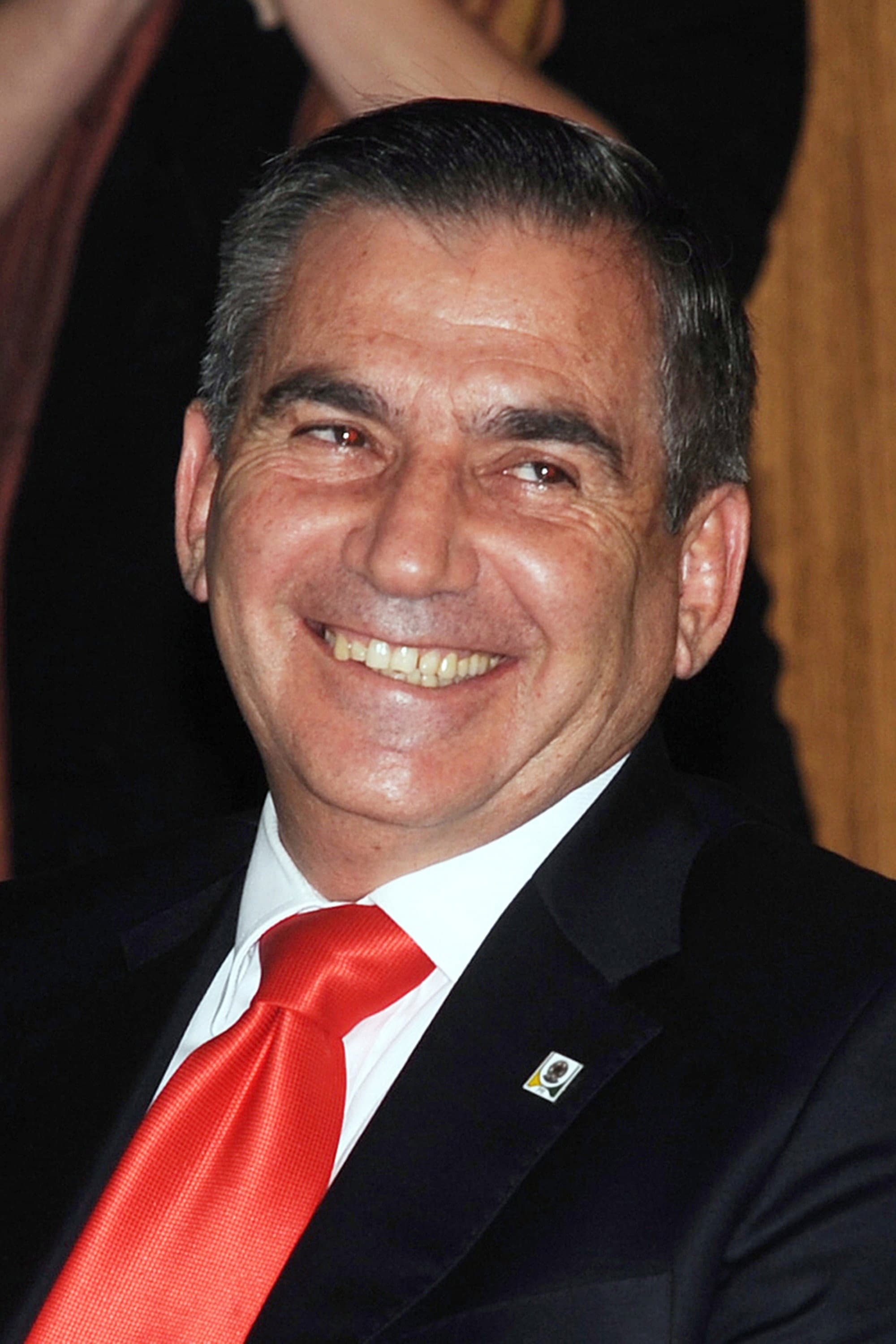 Gilberto Carvalho profile