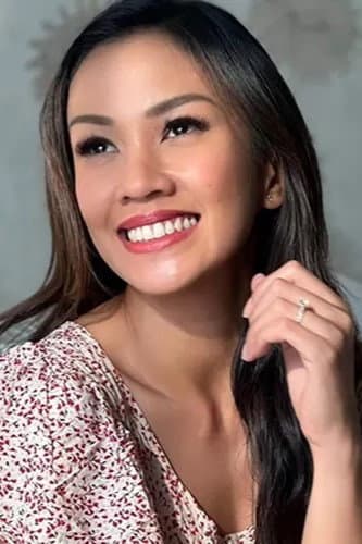 Melanie Putria profile