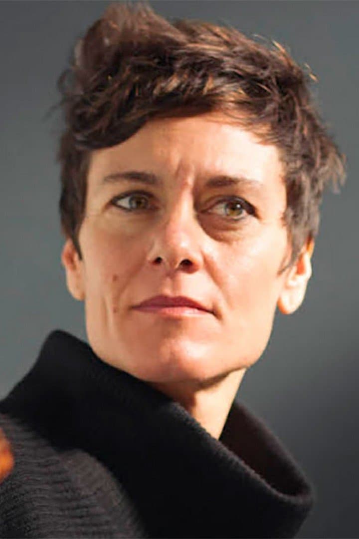 Anna Alarcón profile