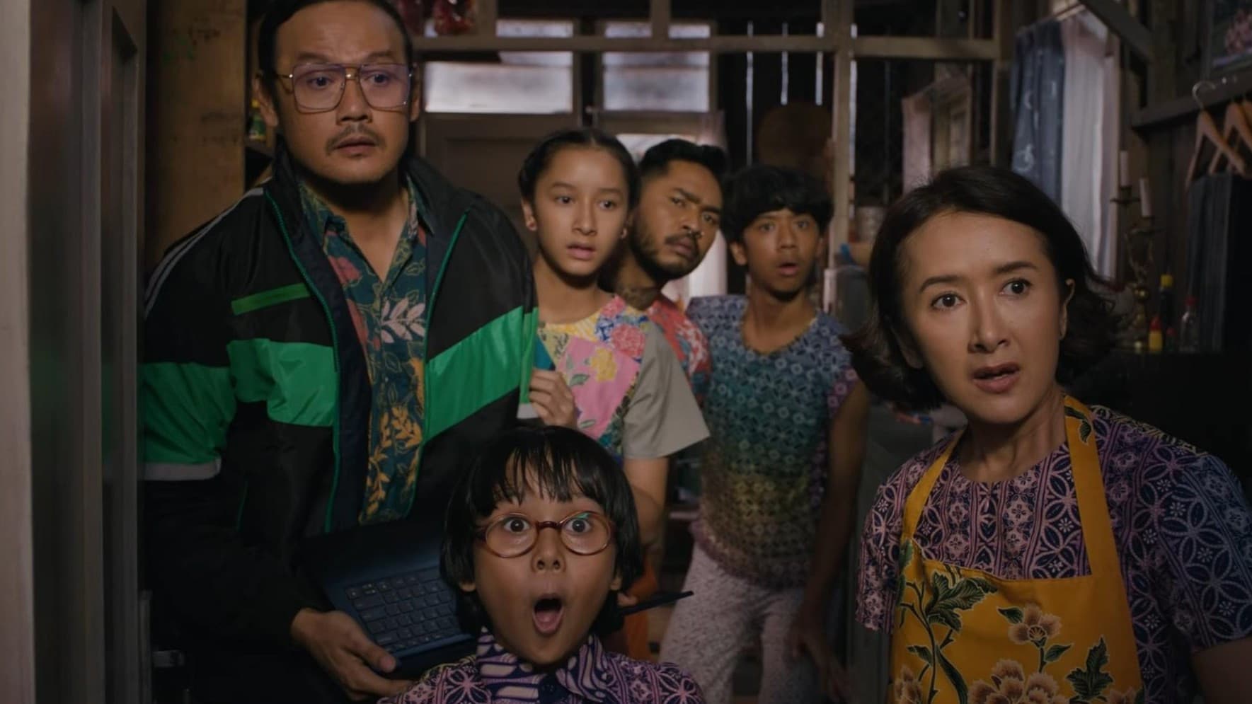 The Super Frugal Family backdrop